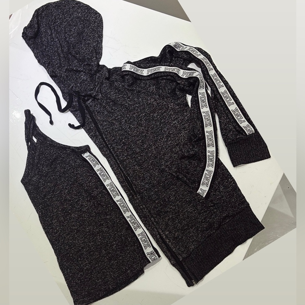 Black Pink Victoria’s Secret Logo Hoodie and Tank Top 2pc Set Size XS pre-owned.